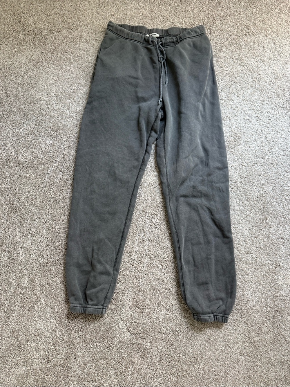 Elwood Joggers in Dark Grey